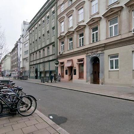 Central Apartment Vienna City Center Zewnętrze zdjęcie